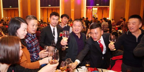 中亿建材2018迎新晚会暨客户答谢会完美绽放 携手亿本，共启新程